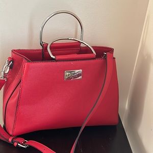 Guess Shoulder/ Crossbody Purse